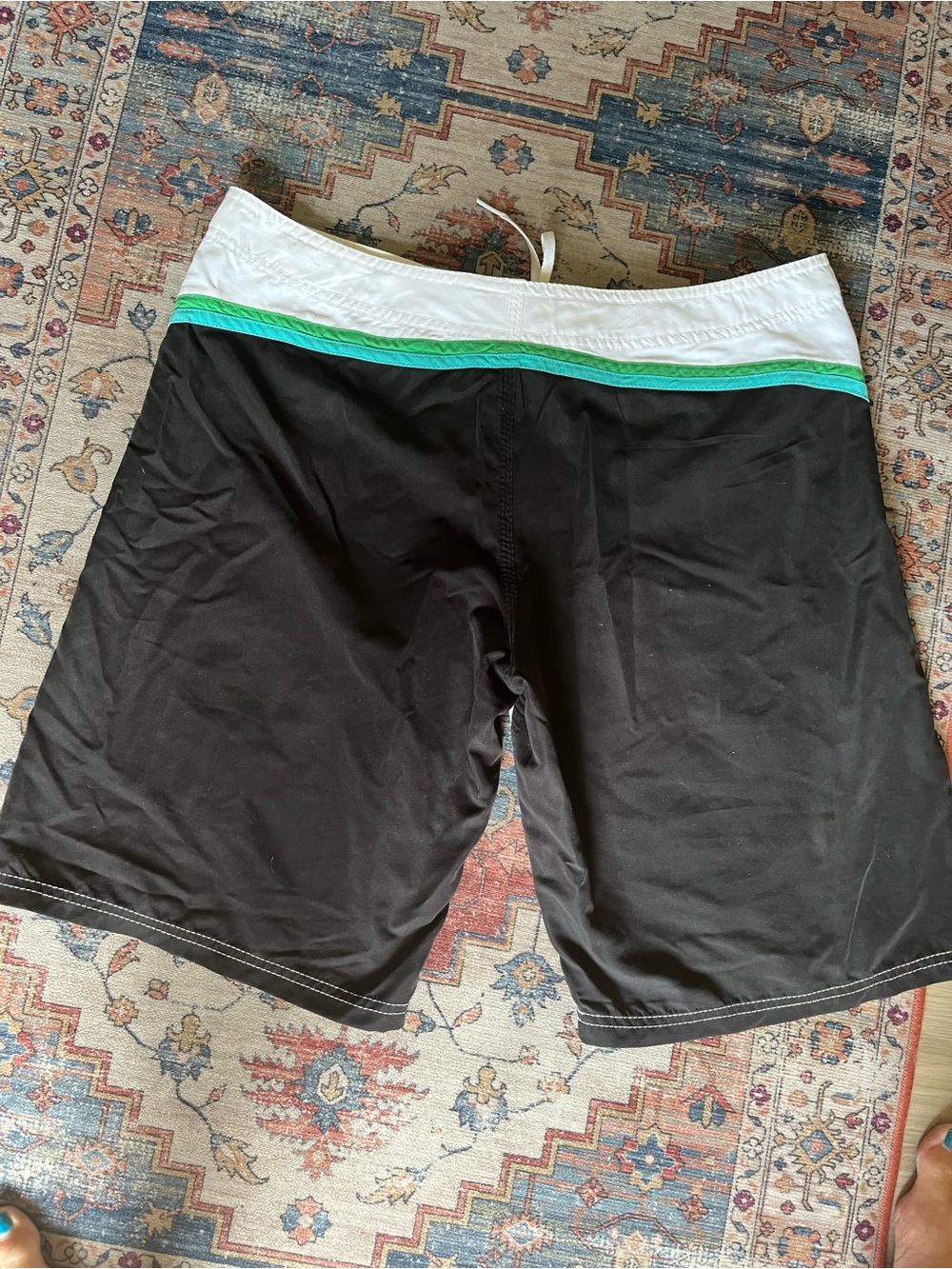 Womens Roxy board shorts - Picture 2 of 3
